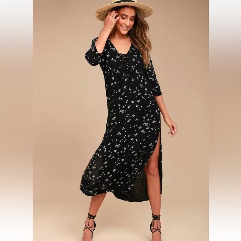 Floral Black Above The Knee Dress NWT Tilly’s Anthro Size XS Tie Front TAVIK